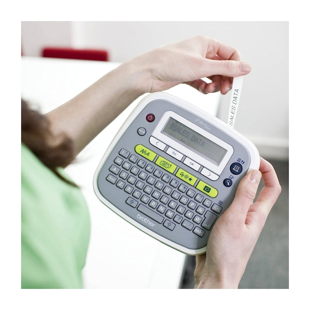 جهاز طبع الملصقات المحمول Brother P-touch PT-D200 - يدعم أشرطة TZe بعرض يصل إلى 12 مم